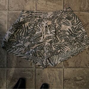 Leaf Patterned  Shorts for Women